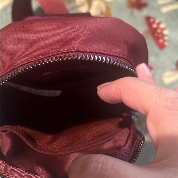 Lululemon Athletica Women\'s Burgundy Belt Bag main image 5